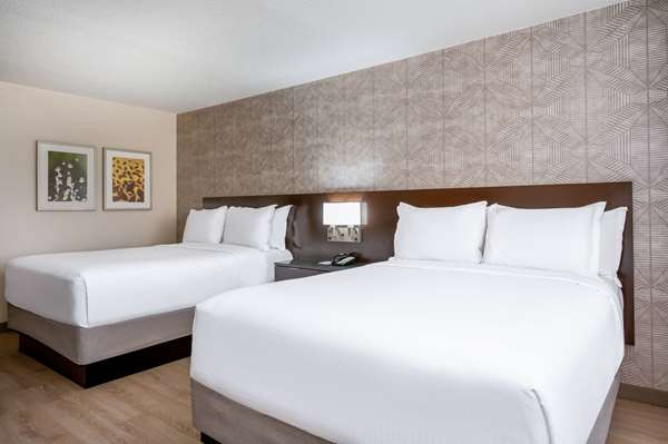  - Wyndham Hotel West Indianapolis - I-74 & I-465, Exit 11