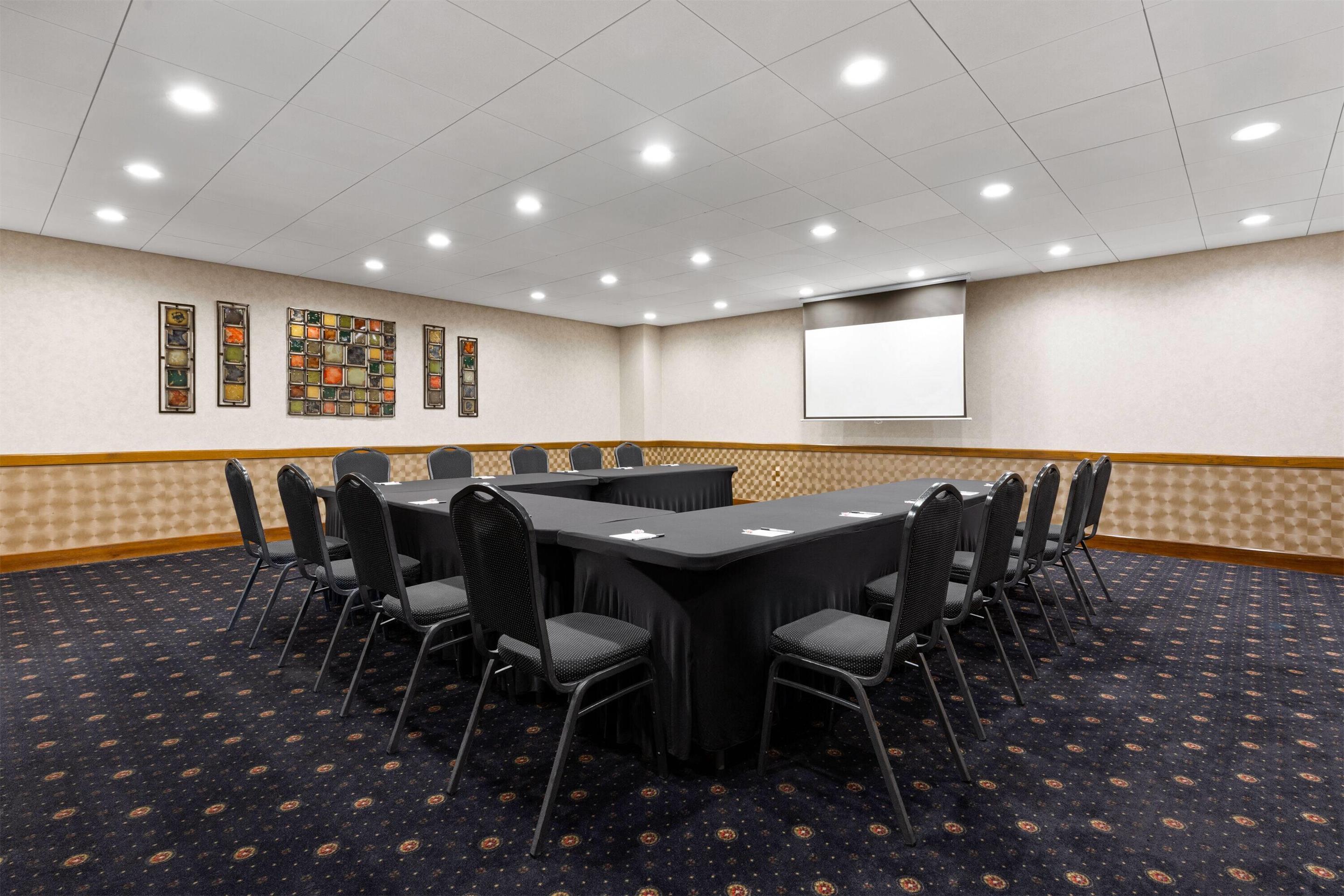 Meeting Room | Wyndham Riverfront Little Rock