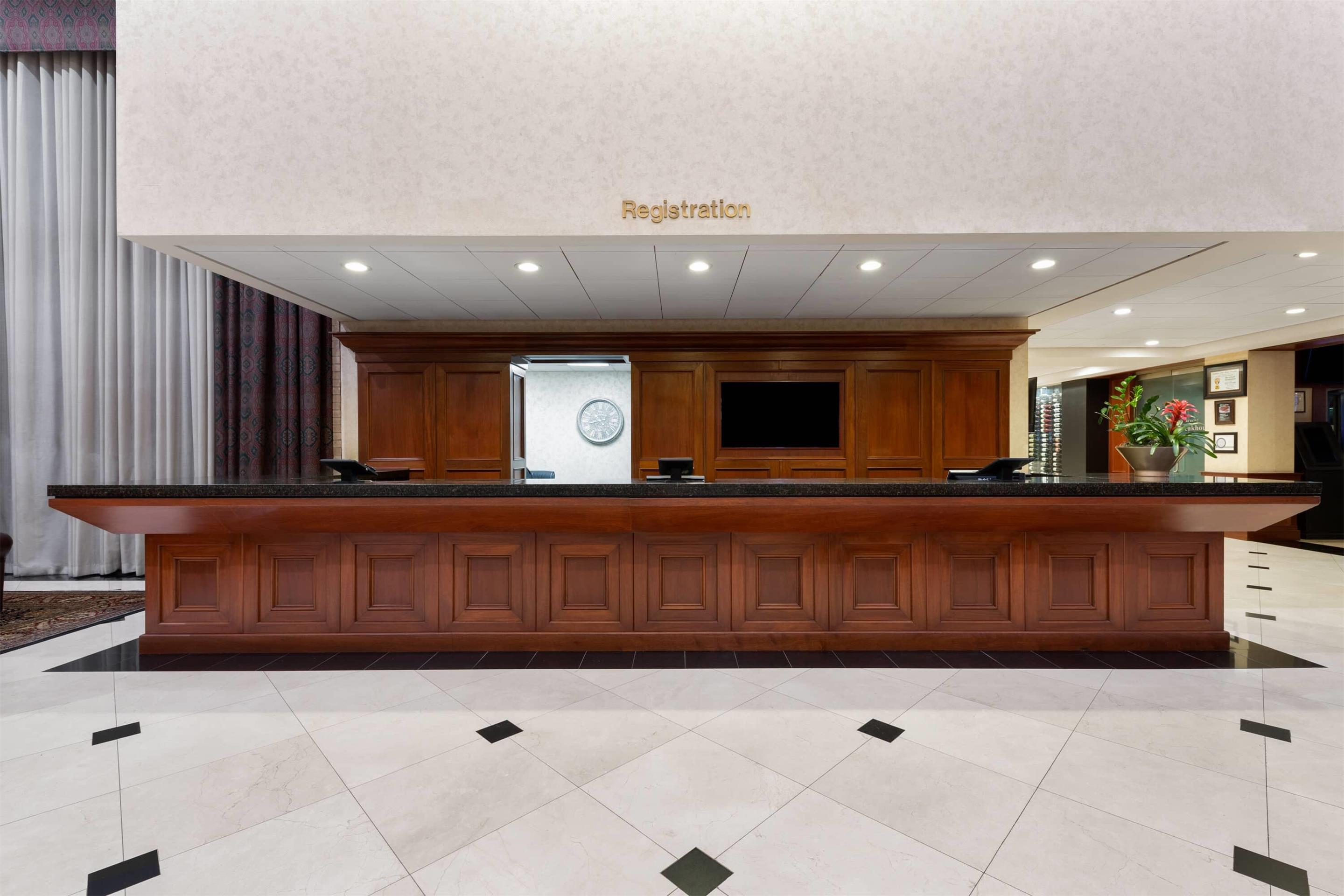 Reception | Wyndham Riverfront Little Rock