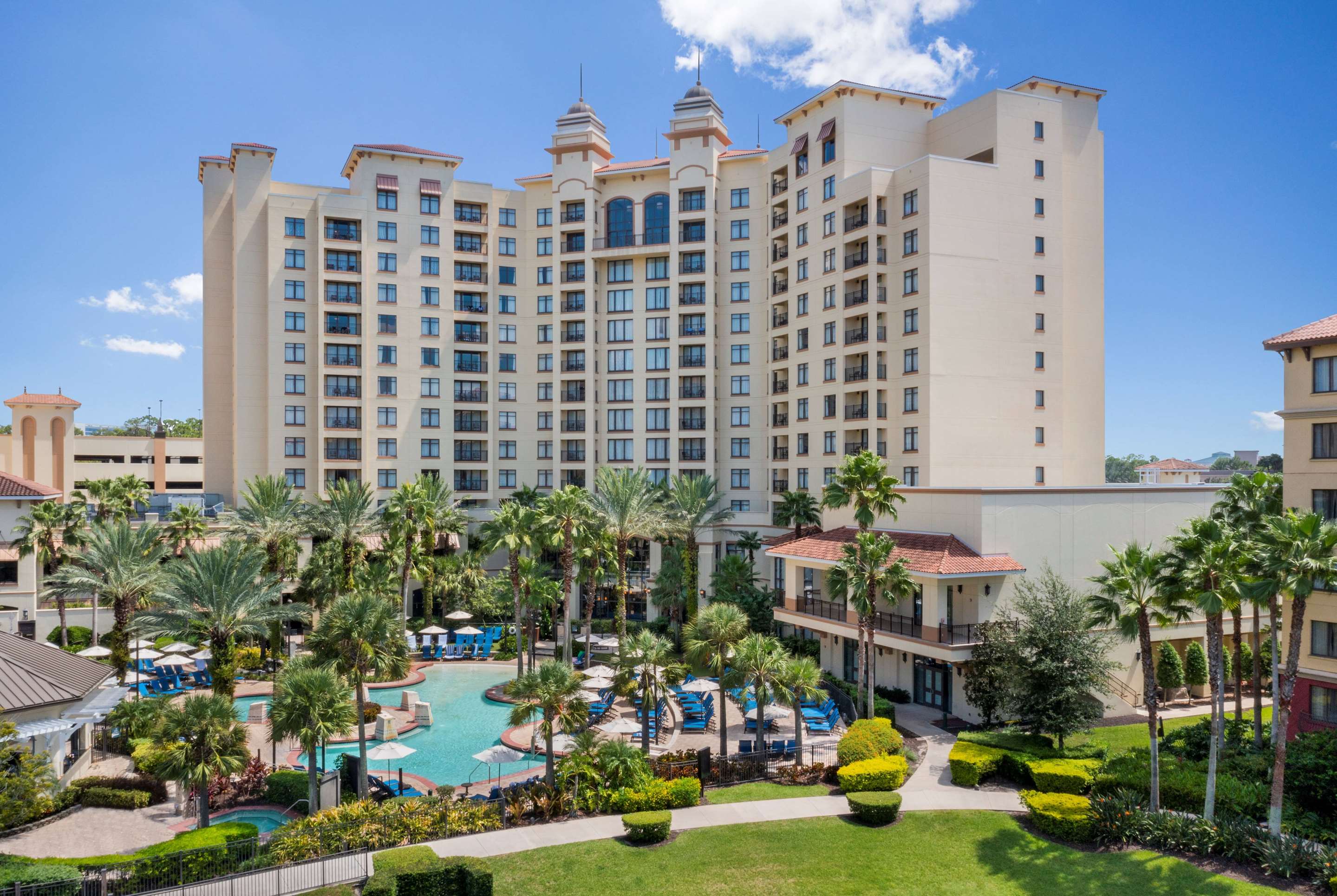 Pool | Wyndham Grand Orlando Resort Bonnet Creek