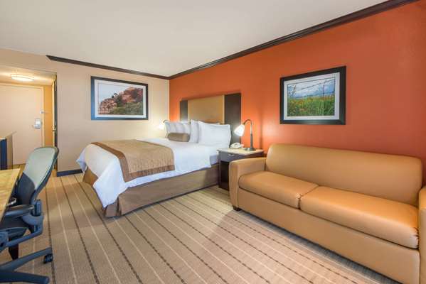  - Wyndham Garden Hotel Airport Oklahoma City