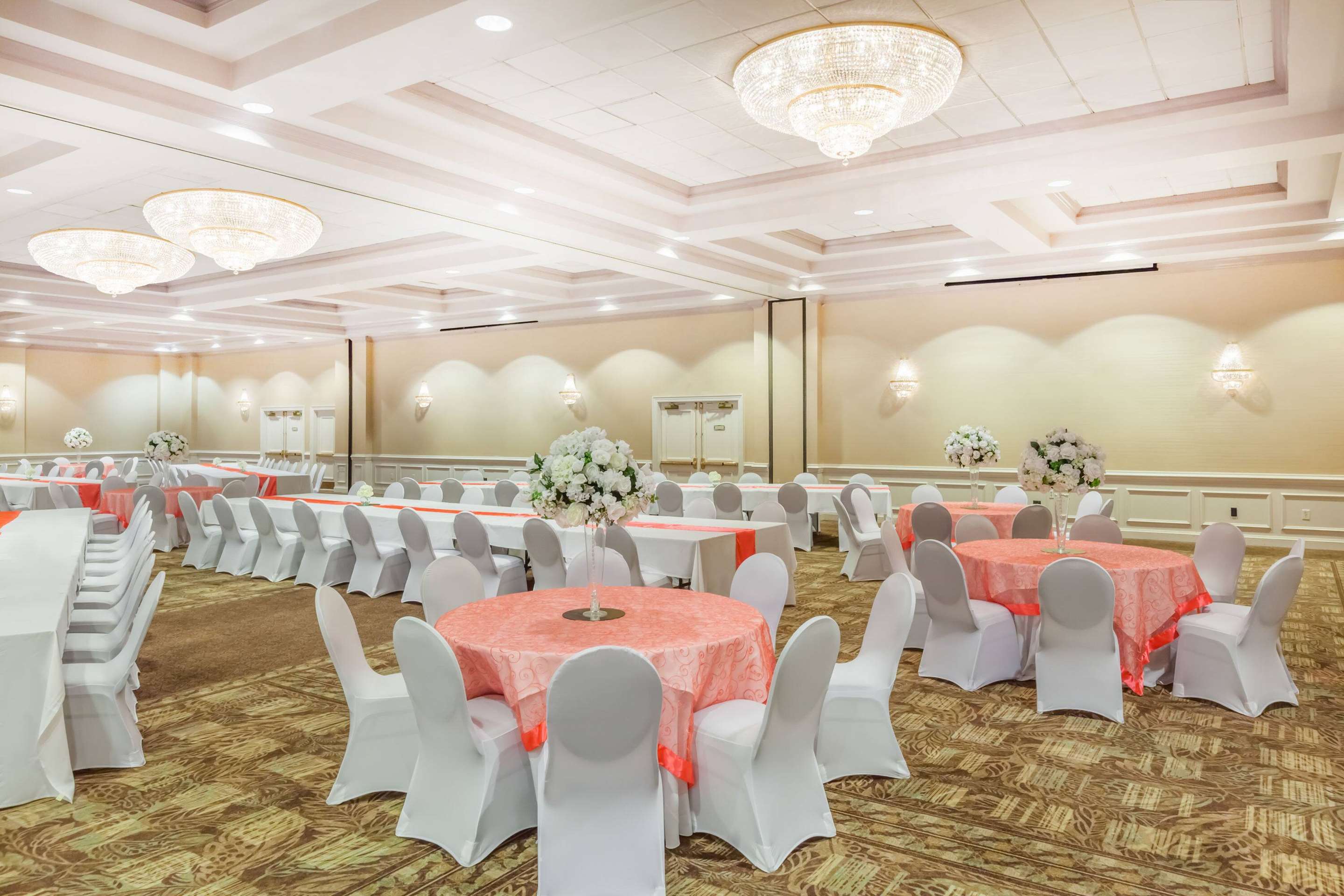 Ballroom | Wyndham Virginia Beach Oceanfront