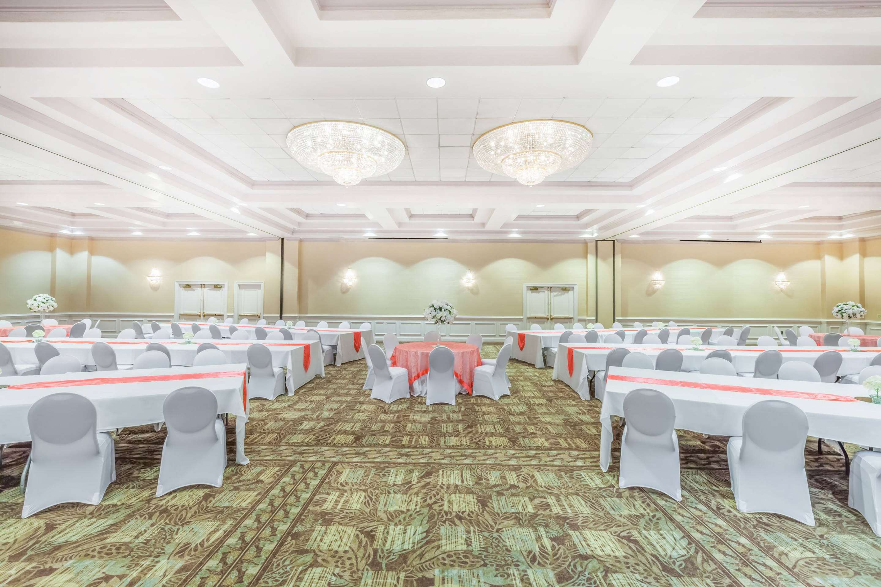 Ballroom | Wyndham Virginia Beach Oceanfront