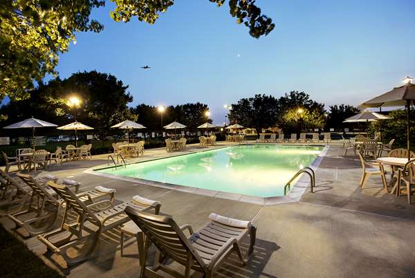 Pool - Wyndham Garden Hotel Airport Essington - I-95, Exit 9