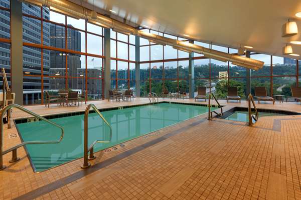 Pool - Wyndham Grand Hotel Pittsburgh