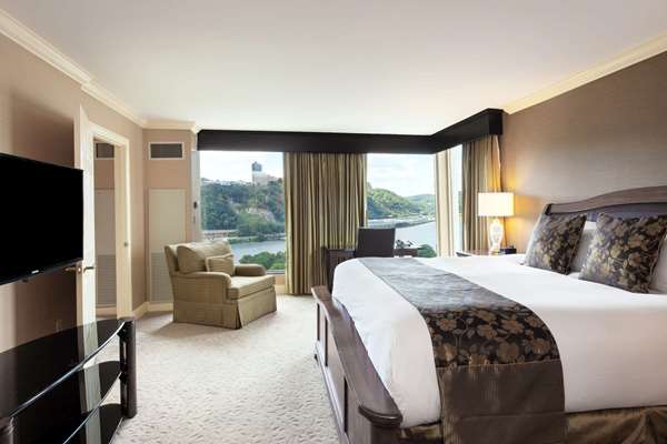 Suite - Wyndham Grand Hotel Pittsburgh