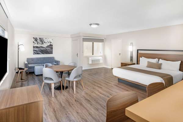 Suite - Wyndham Garden Hotel SeaWorld San Diego - I-8, Exit 1