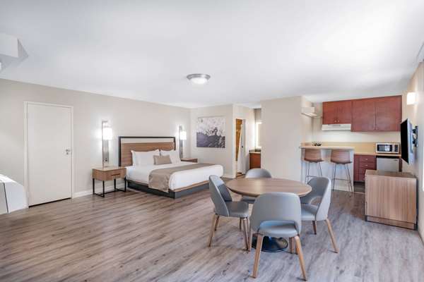 Suite - Wyndham Garden Hotel SeaWorld San Diego - I-8, Exit 1
