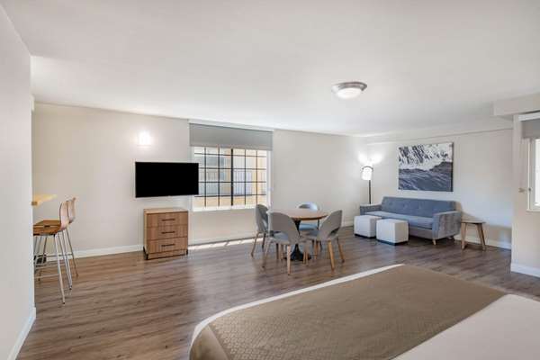 Suite - Wyndham Garden Hotel SeaWorld San Diego - I-8, Exit 1