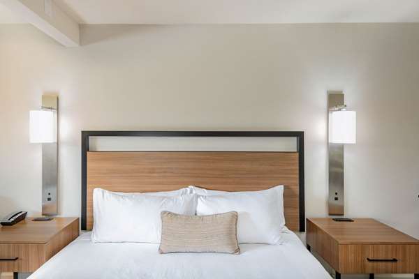  - Wyndham Garden Hotel SeaWorld San Diego - I-8, Exit 1