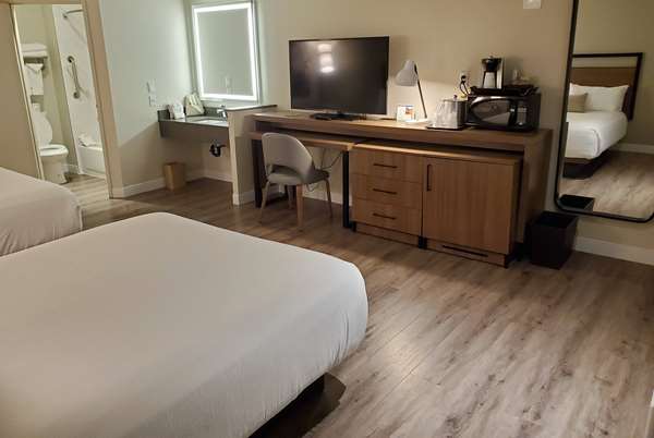  - Wyndham Garden Hotel SeaWorld San Diego - I-8, Exit 1