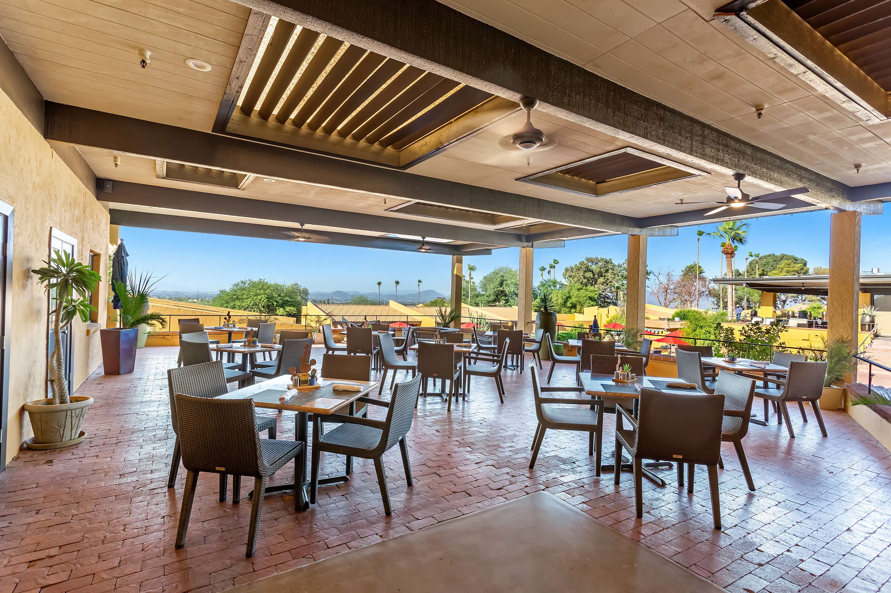 Restaurant | Westward Look Wyndham Grand Resort and Spa