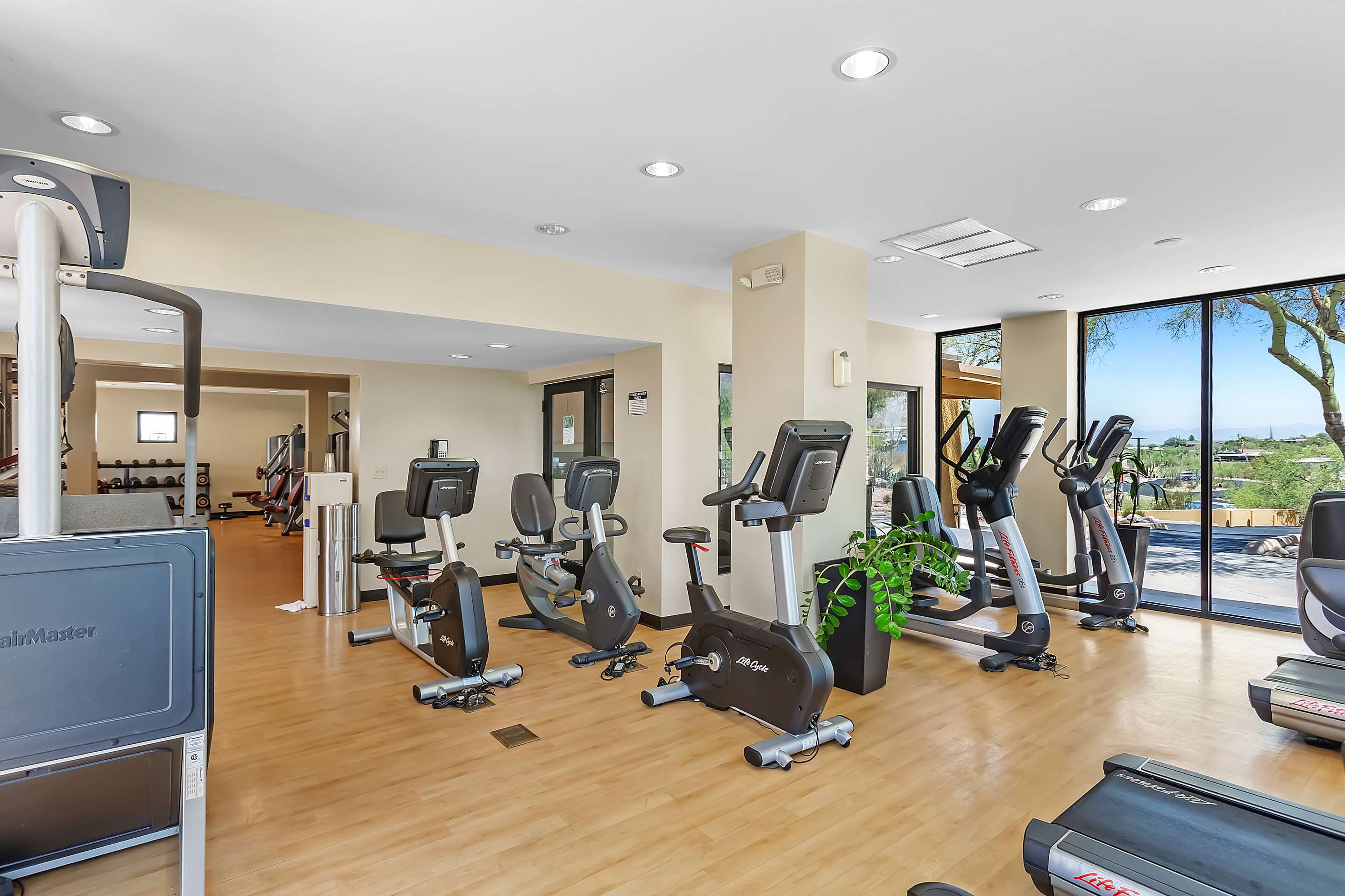 Health club fitness center gym | Westward Look Wyndham Grand Resort and Spa
