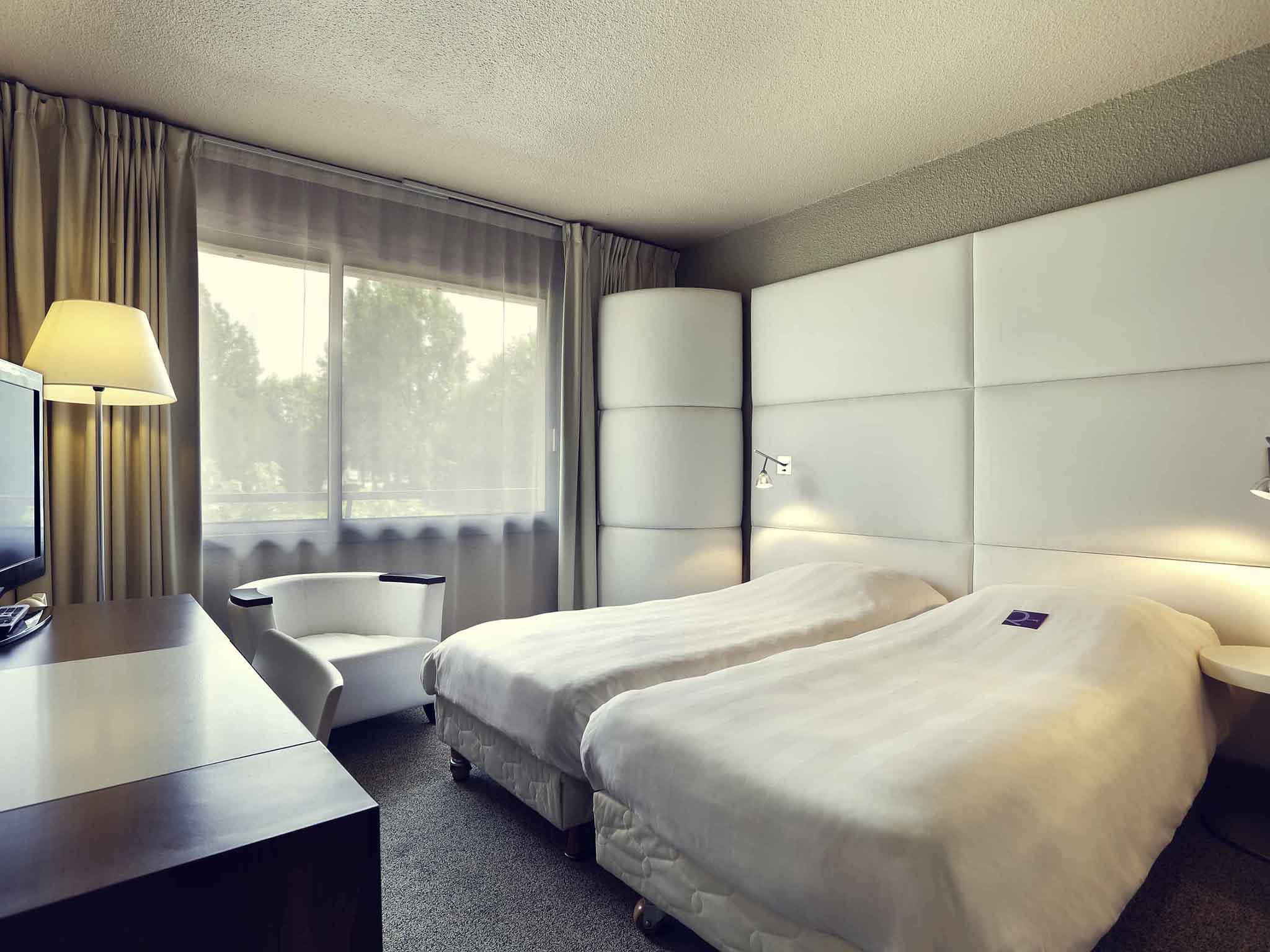 Mercure Brive Room Type - Classic Room with twin beds