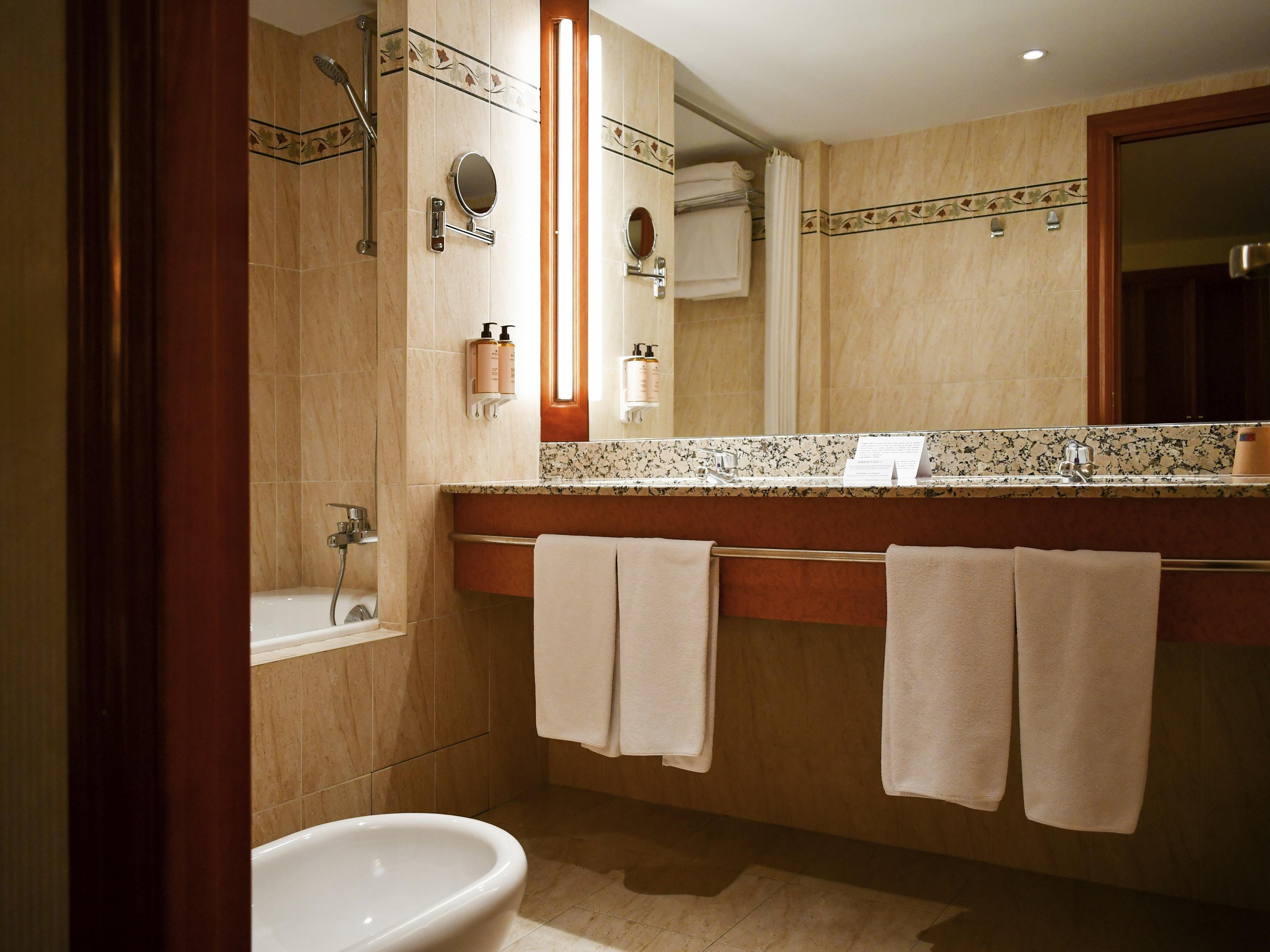 Mercure Andorra Room Type - Superior Non Smoking Room with 1 double bed and 2 single beds