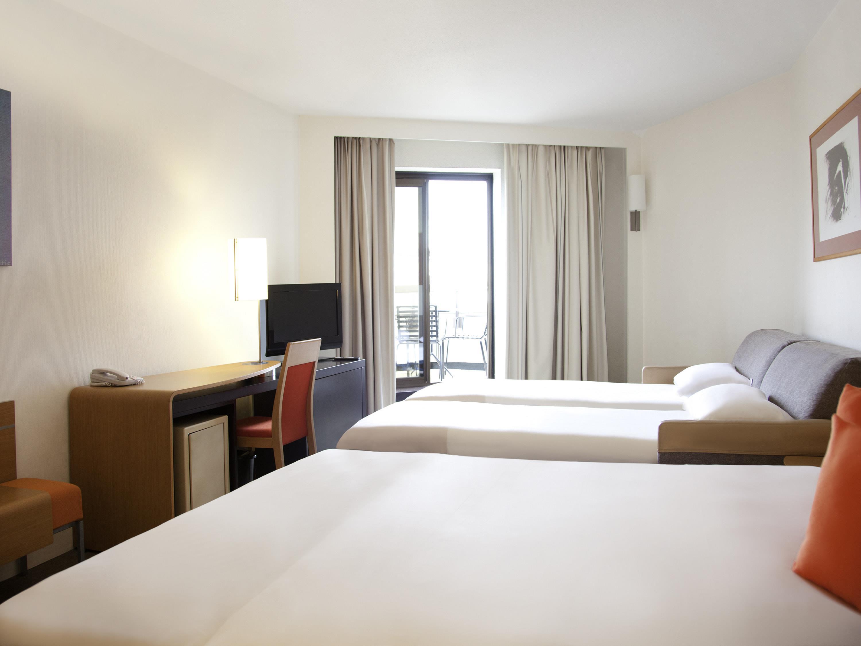 Novotel Massy Palaiseau Room Type - Standard Room with One Double Bed and One Double Sofa bed Novotel Massy Palaiseau Room Type - Standard Room with One Double Bed and One Double Sofa bed