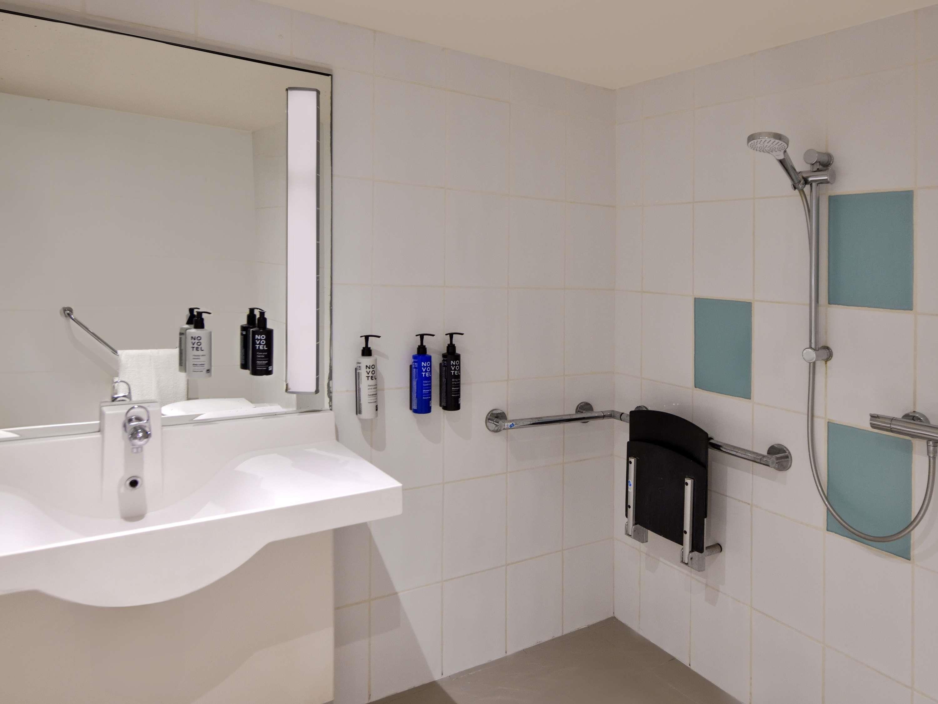 Novotel Dakar Room Type - Standard Room with sea view and a double bed for special needs guests Novotel Dakar Room Type - Standard Room with sea view and a double bed for special needs guests