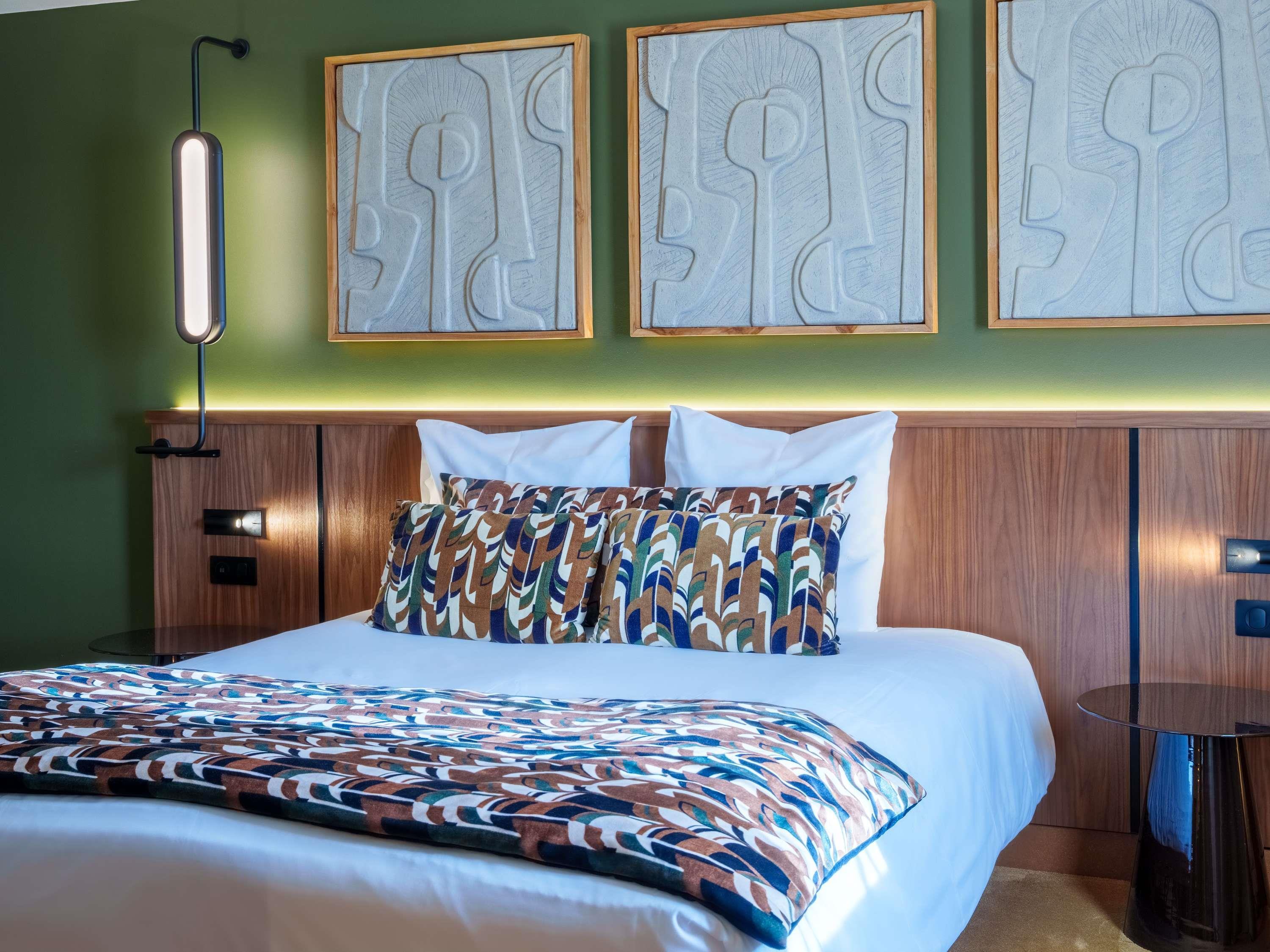 Novotel Avignon Nord Room Type - Suite with 1 double bed and 1 double sofa bed