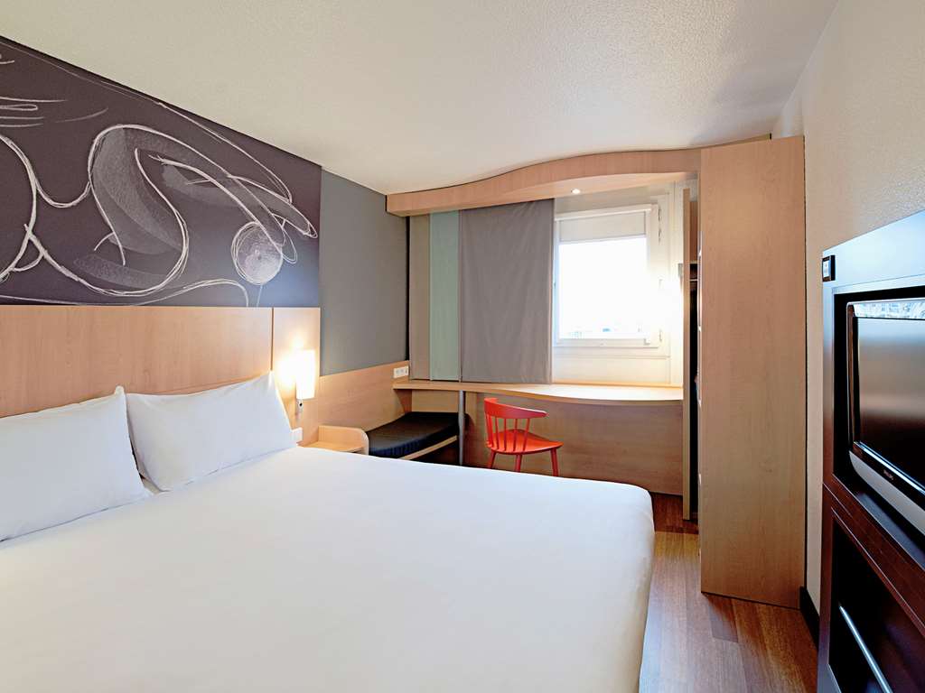 Ibis Montpellier Sud - Tap to explore photos