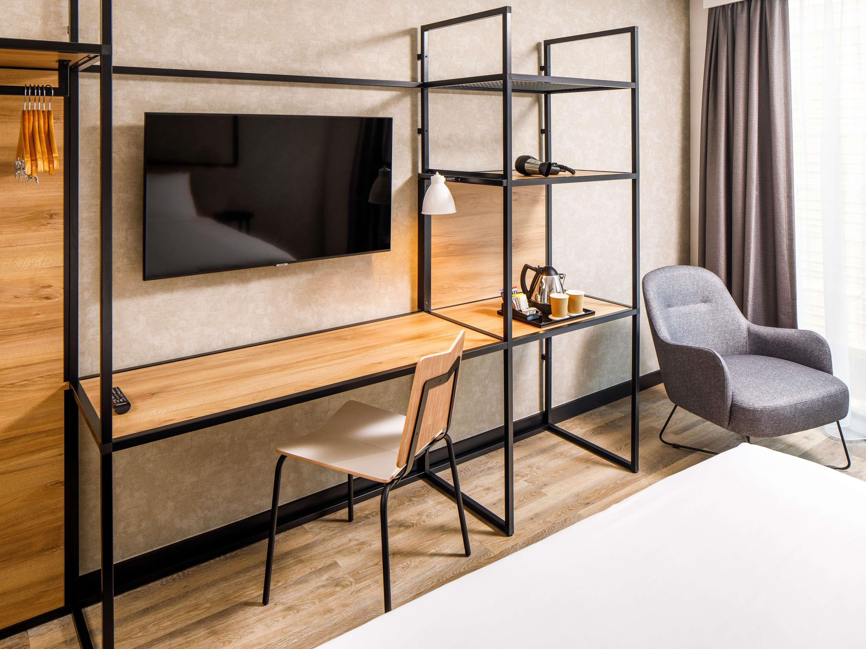ibis Tilburg Room Type - Superior Room, newly renovated with 1 double bed