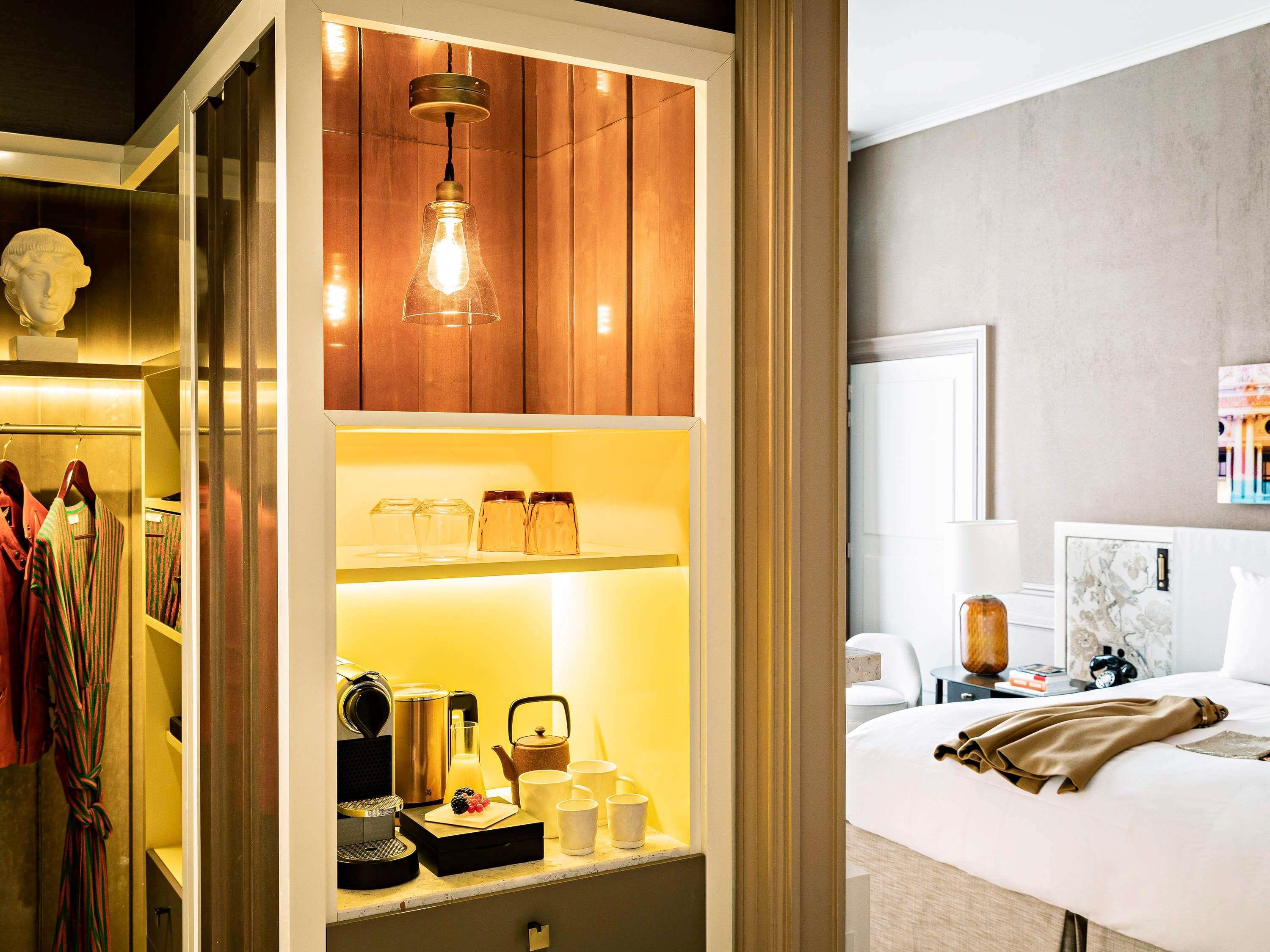 Sofitel Le Scribe Paris Opera Room Type - LUXURY PREMIUM ROOM, 1 Queen Size Bed, Courtyard or Scribe St