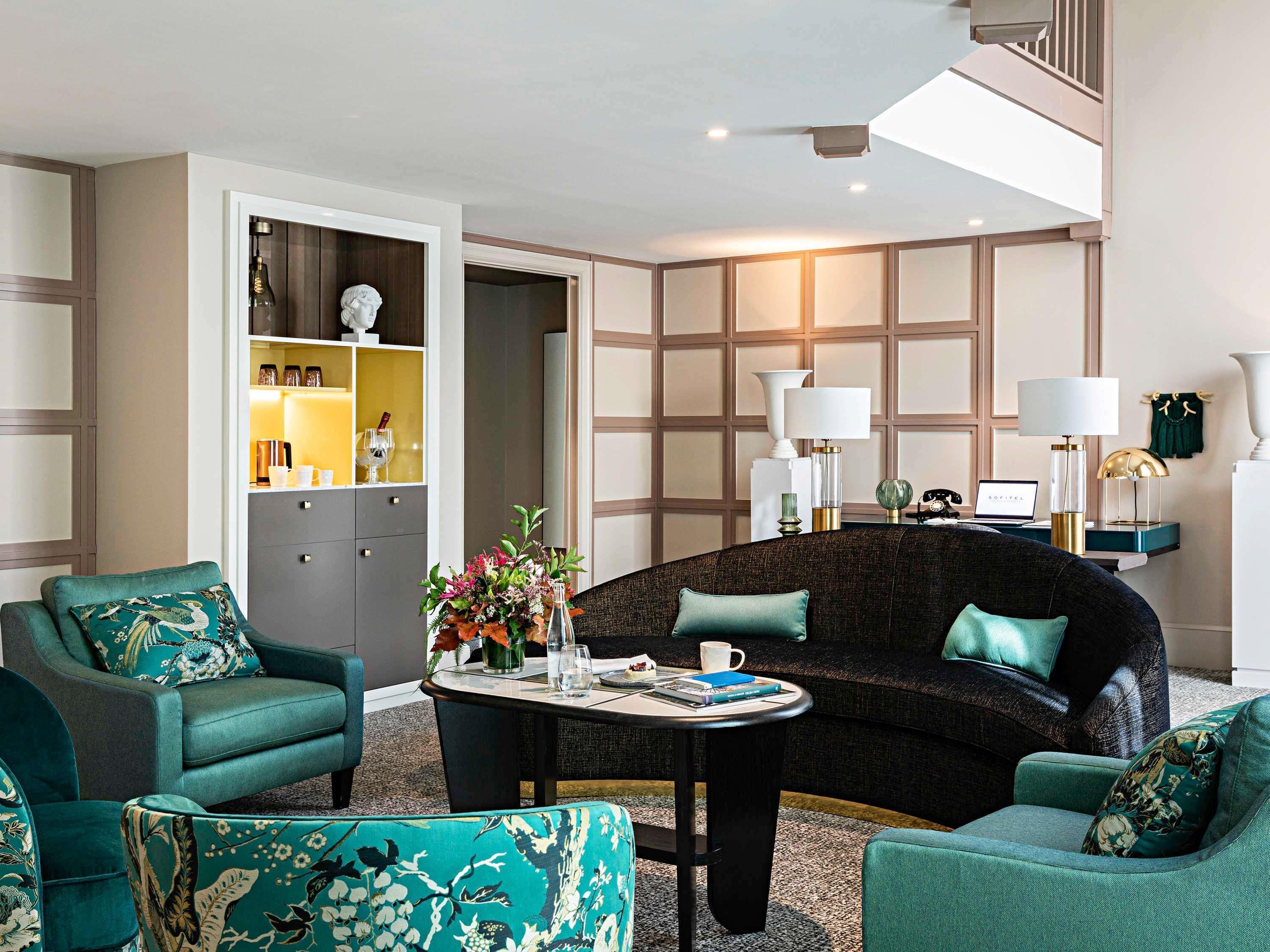 Sofitel Le Scribe Paris Opera Room Type - SCRIBE APARTMENT, 2 Room, 1 King Size Bed, 2 Single Beds, Large Living Room, Balcony Sofitel Le Scribe Paris Opera Room Type - SCRIBE APARTMENT, 2 Room, 1 King Size Bed, 2 Single Beds, Large Living Room, Balcony