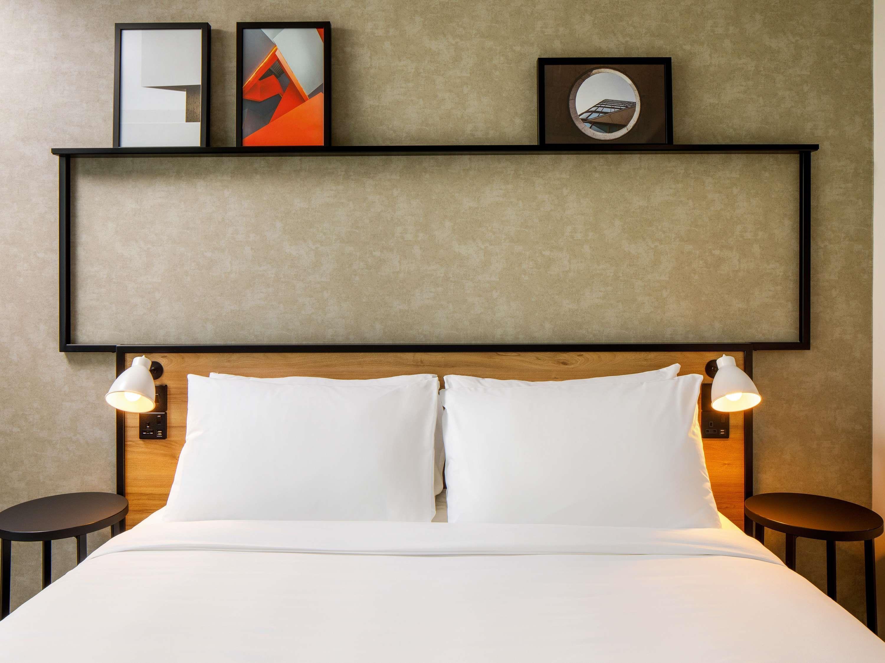 ibis Chartres Ouest Luce Room Type - Family suite with 1 double bed and 2 separate beds