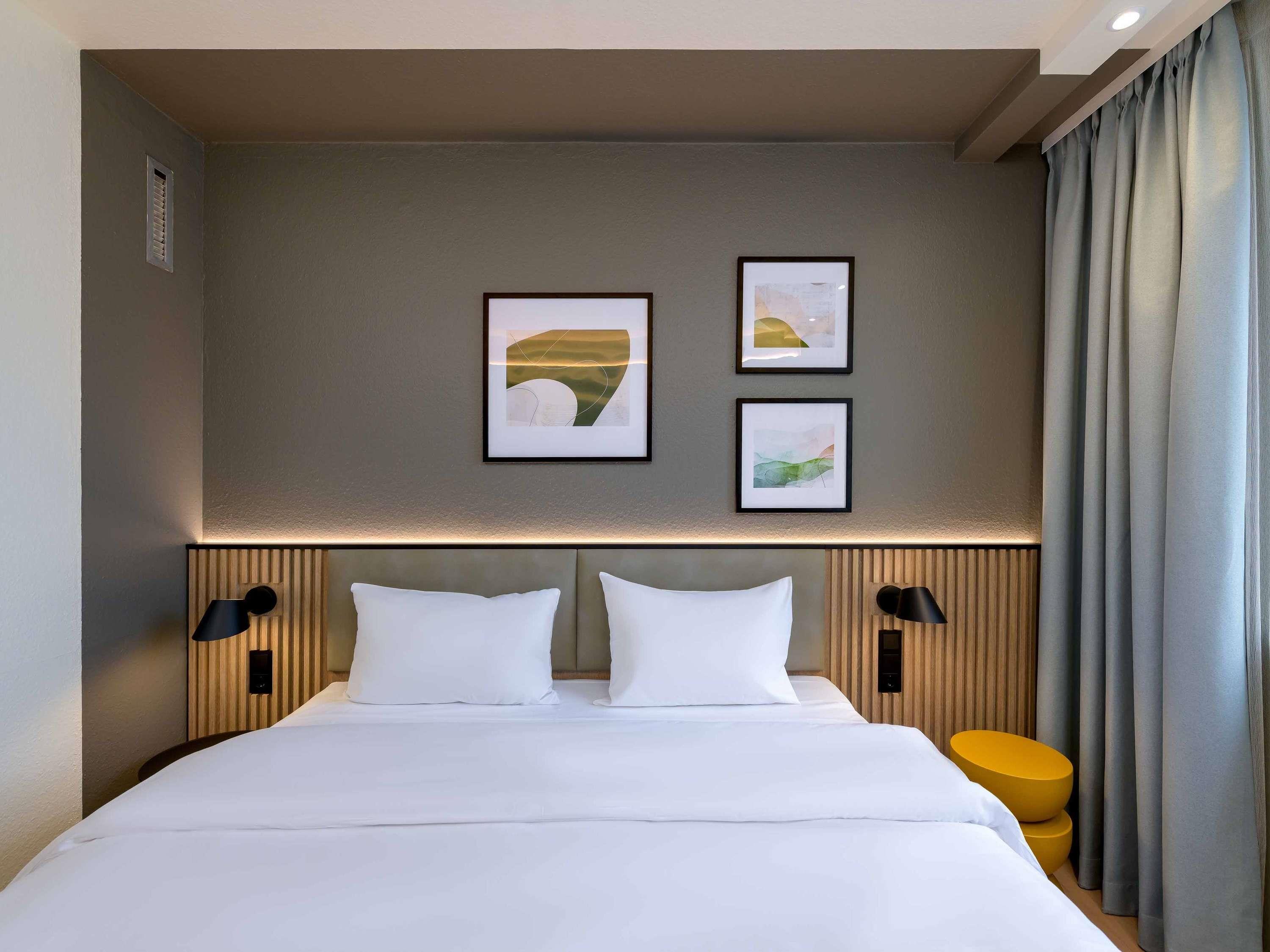 ibis Paderborn City Room Type - Comfort room with a king-size bed, facing the courtyard ibis Paderborn City Room Type - Comfort room with a king-size bed, facing the courtyard