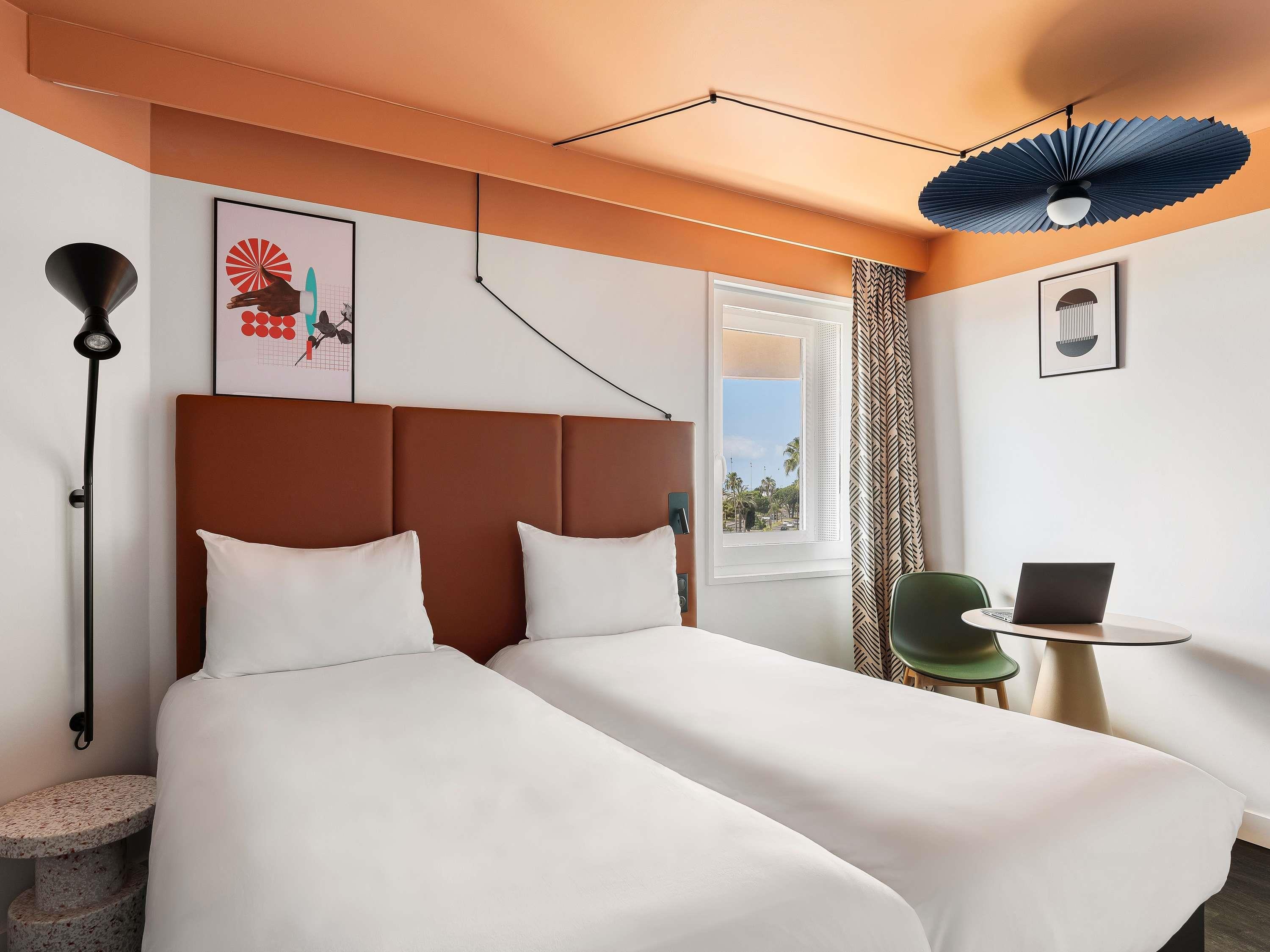 IBIS NICE AEROPORT PROMENADE Room Type - Standard Room with twin beds