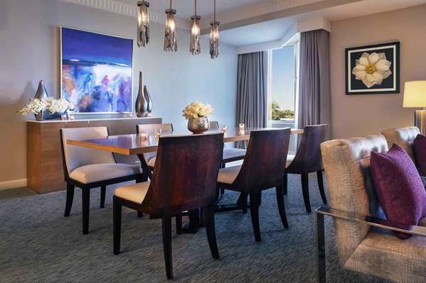 Suite - Hotel Pullman Airport Miami