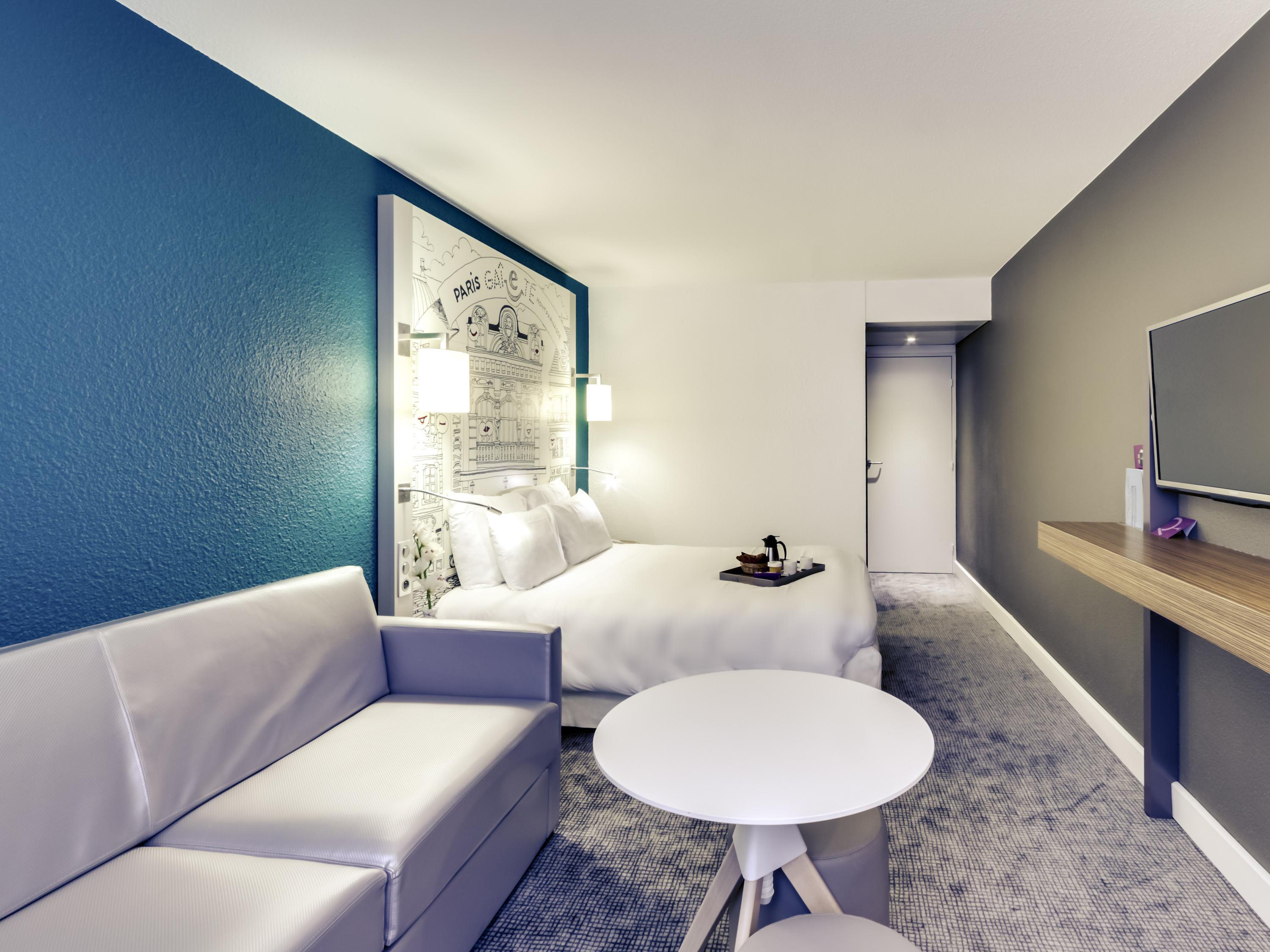 Mercure Paris Gare Montparnasse Room Type - Standard Double Room with Sofa Mercure Paris Gare Montparnasse Room Type - Standard Double Room with Sofa