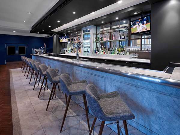 Bar - Novotel Toronto Centre Hotel
