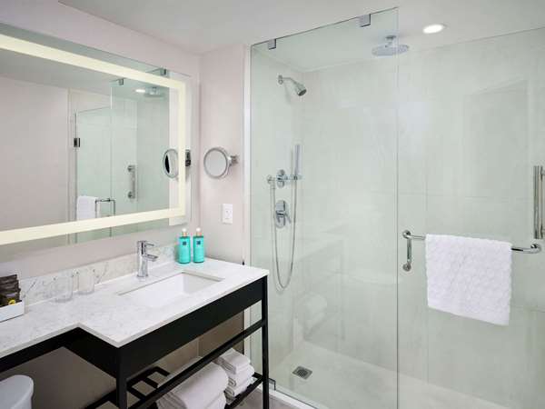  - Novotel Toronto Centre Hotel