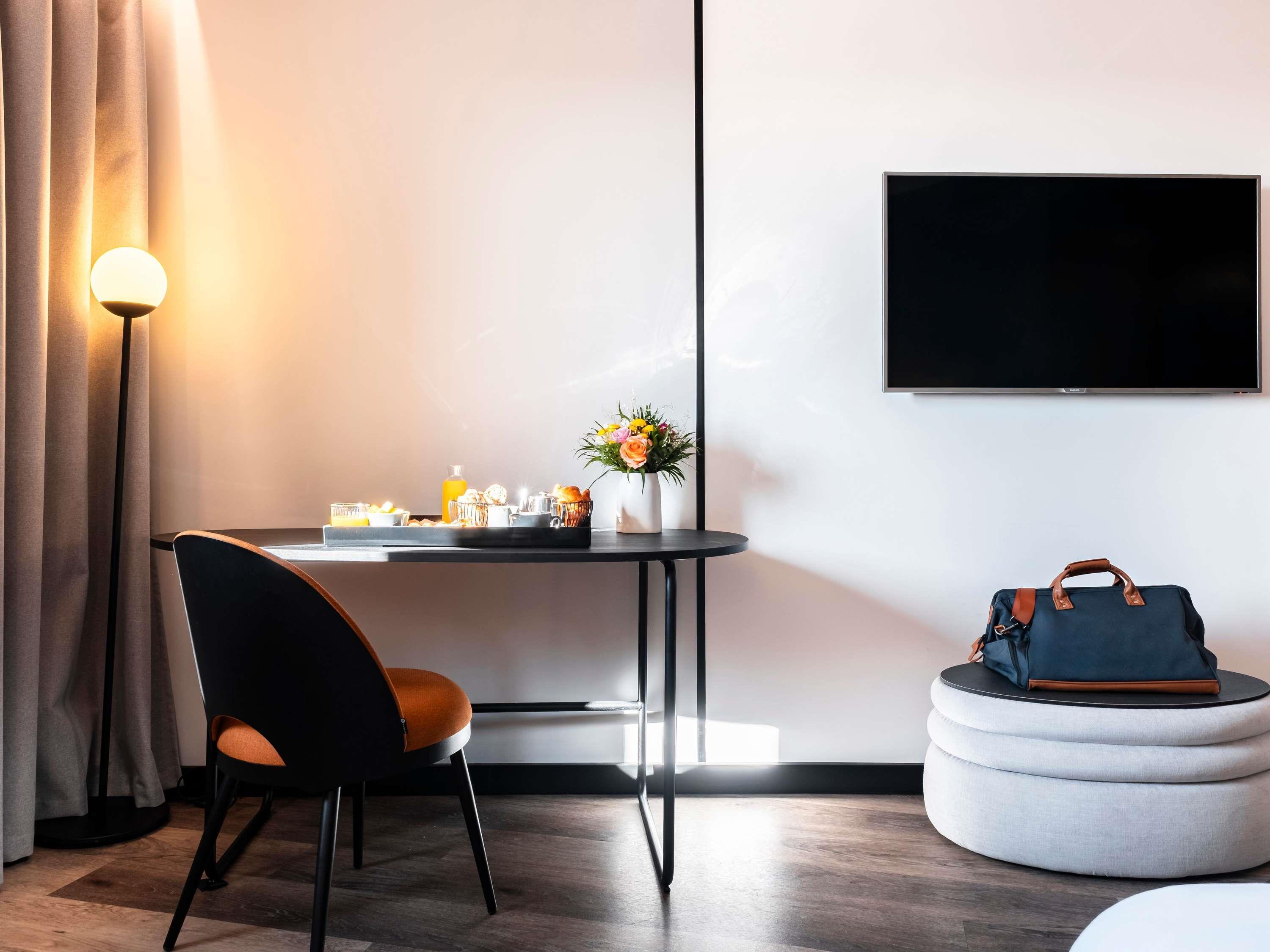 Novotel Atria Nimes Centre - Tap to explore photos