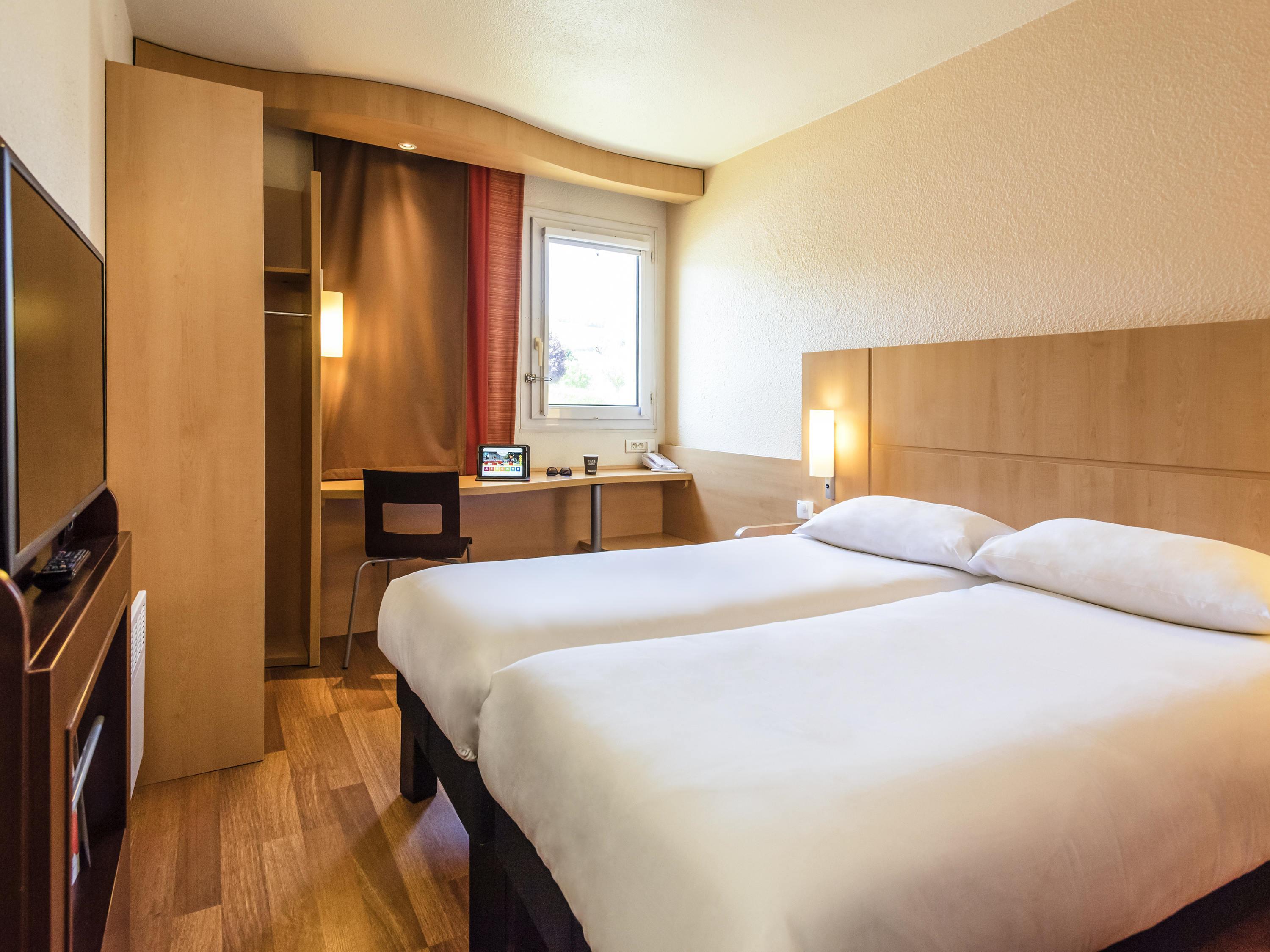 ibis Chateau Thierry Room Type - Standard Room with twin beds