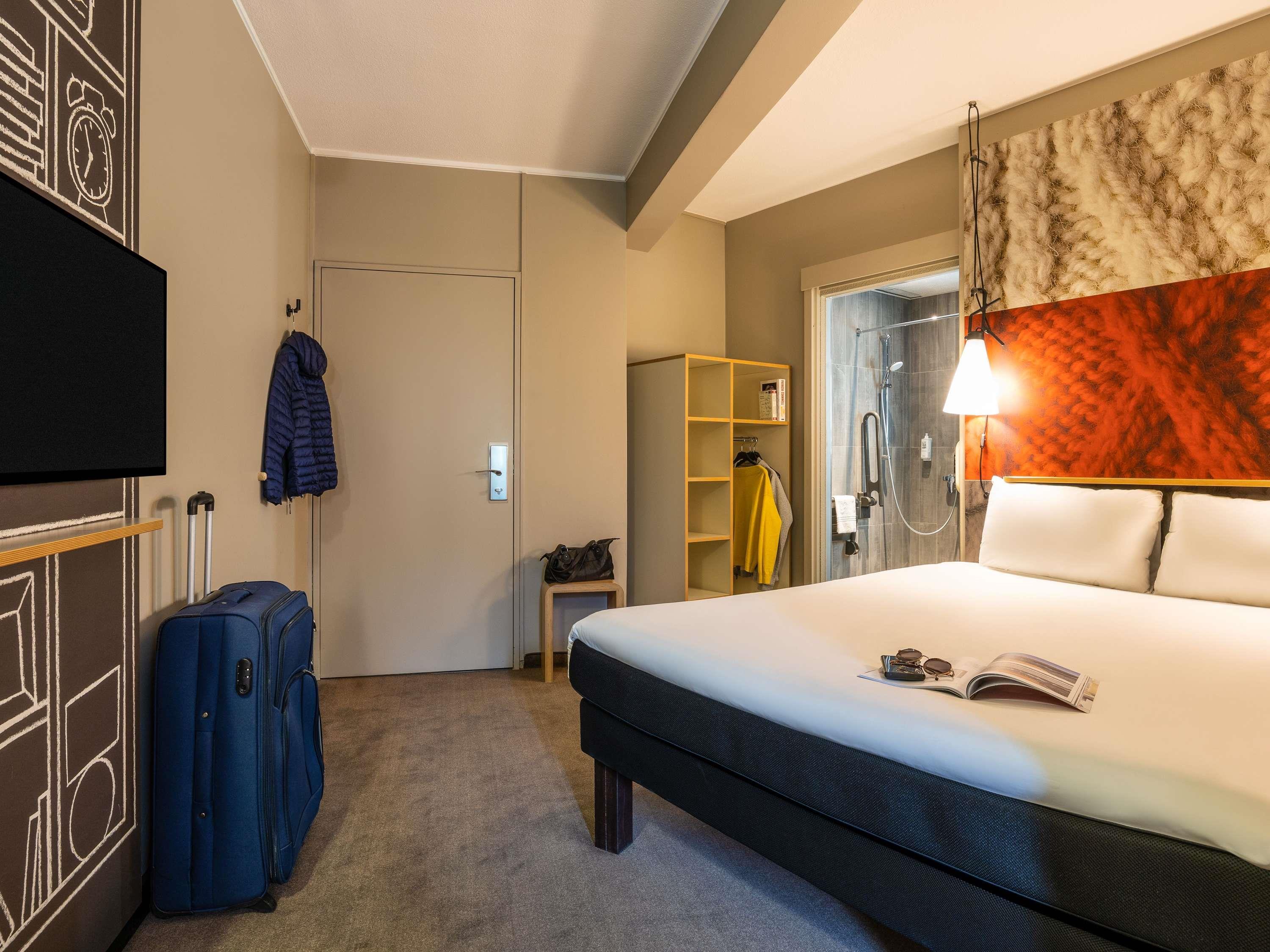 ibis Brussels off Grand Place Room Type - Accessible Standard room with double bed