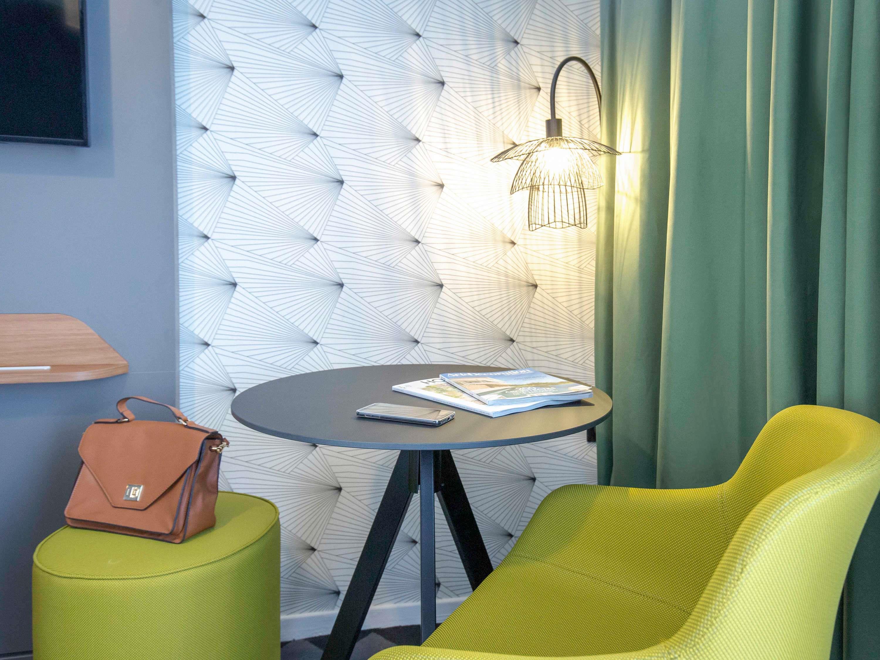 Mercure Hyeres Centre Hotel Room Type - Standard Room with 2 Single beds