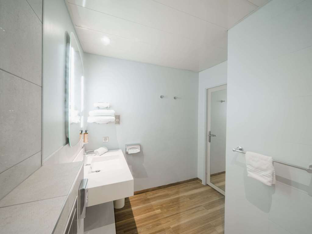 Mercure Lille Airport Hotel - Tap to explore photos