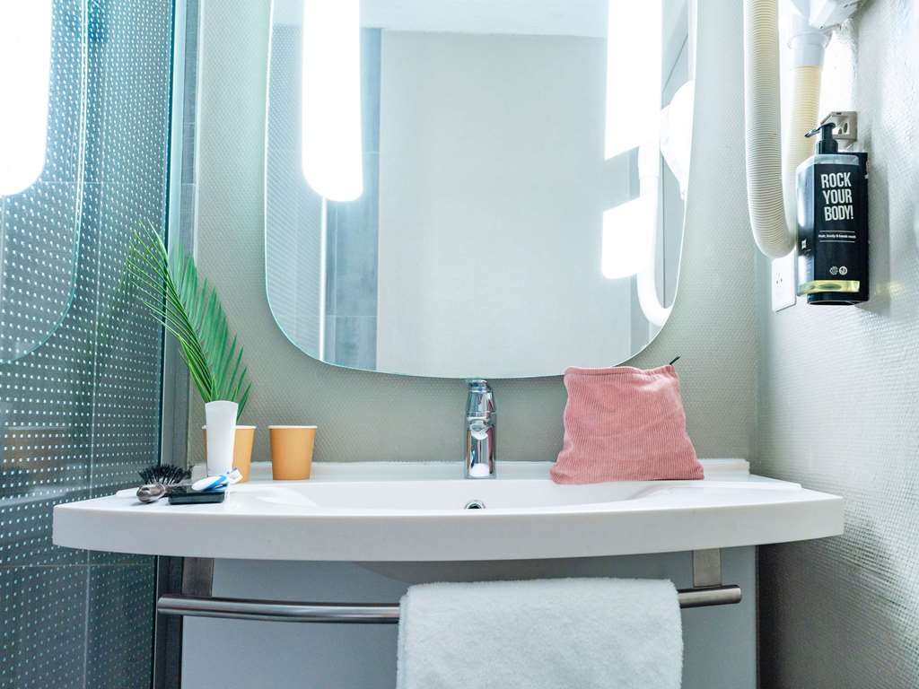 ibis Cognac Centre Room Type - Comfort room with the new Ibis Sweet Bed