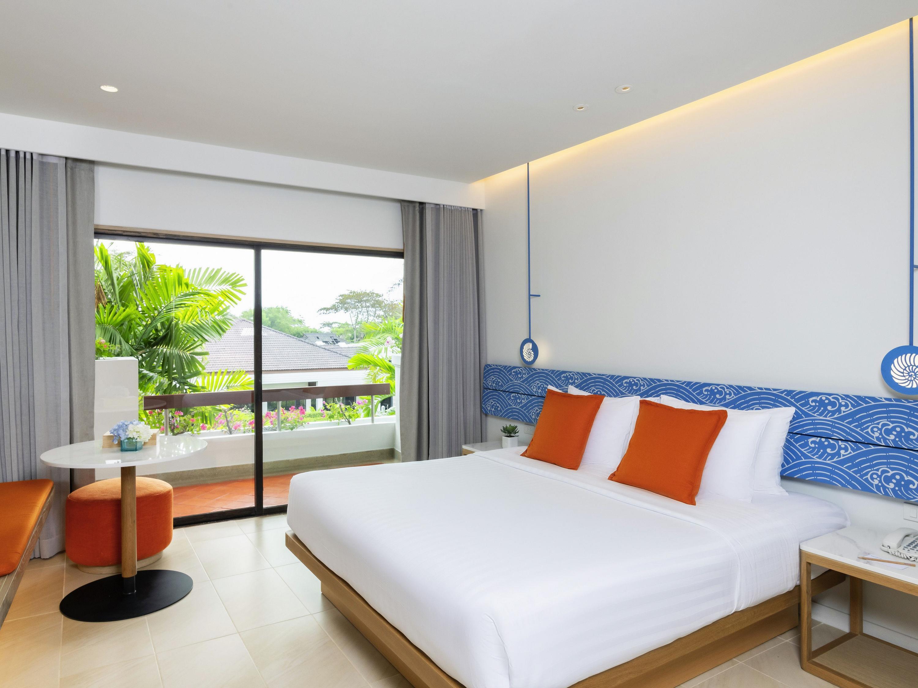 Novotel Rayong Rim Pae Resort Room Type - Premier Room 1 King Size Bed, Pool View