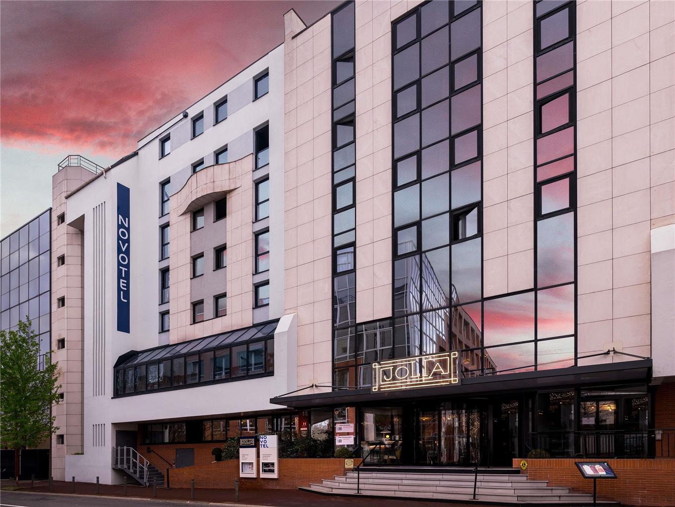 Novotel Paris Suresnes Longchamp Hotel
