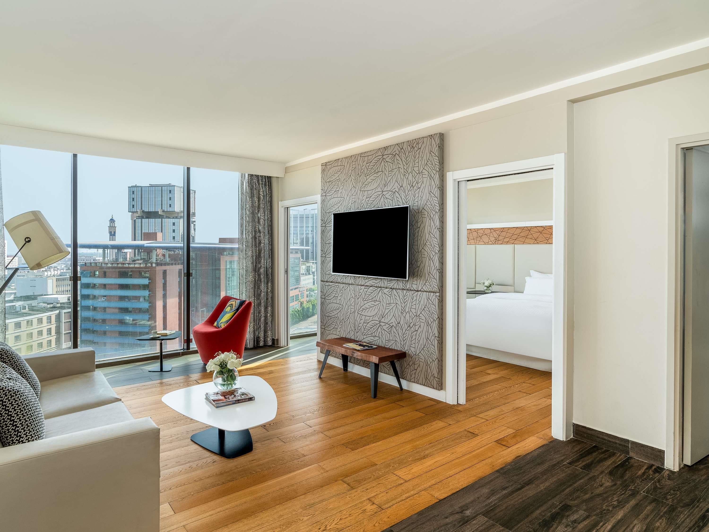 Pullman Abidjan Room Type - Junior Suite, 1 King Side Bed, City View Pullman Abidjan Room Type - Junior Suite, 1 King Side Bed, City View