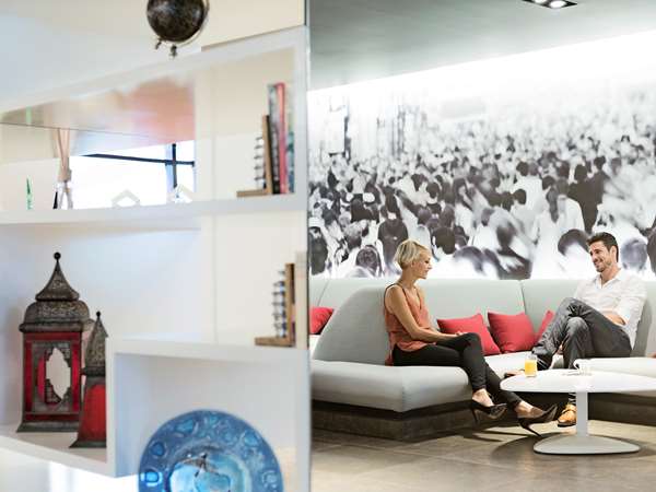 Exterior view - Novotel Montreal Centre Hotel