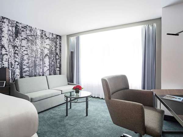  - Novotel Montreal Centre Hotel