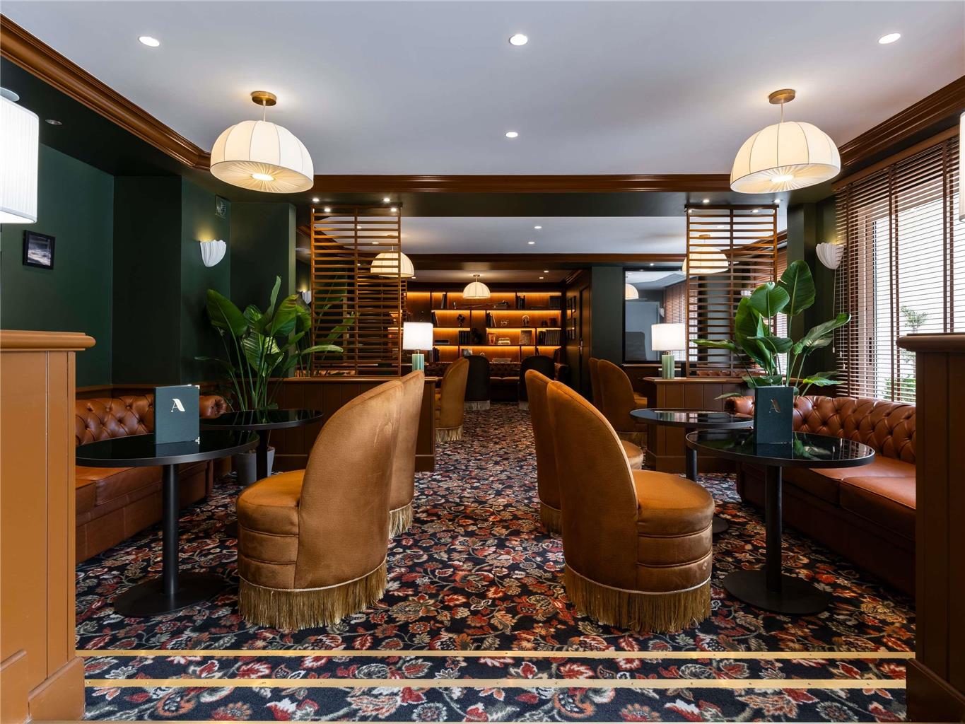 Mercure Omaha Beach Hotel