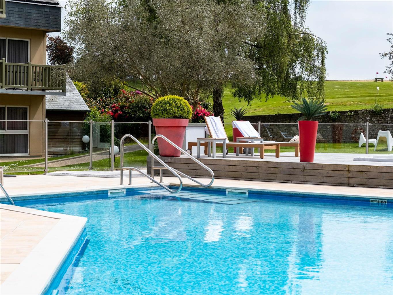Mercure Omaha Beach Hotel