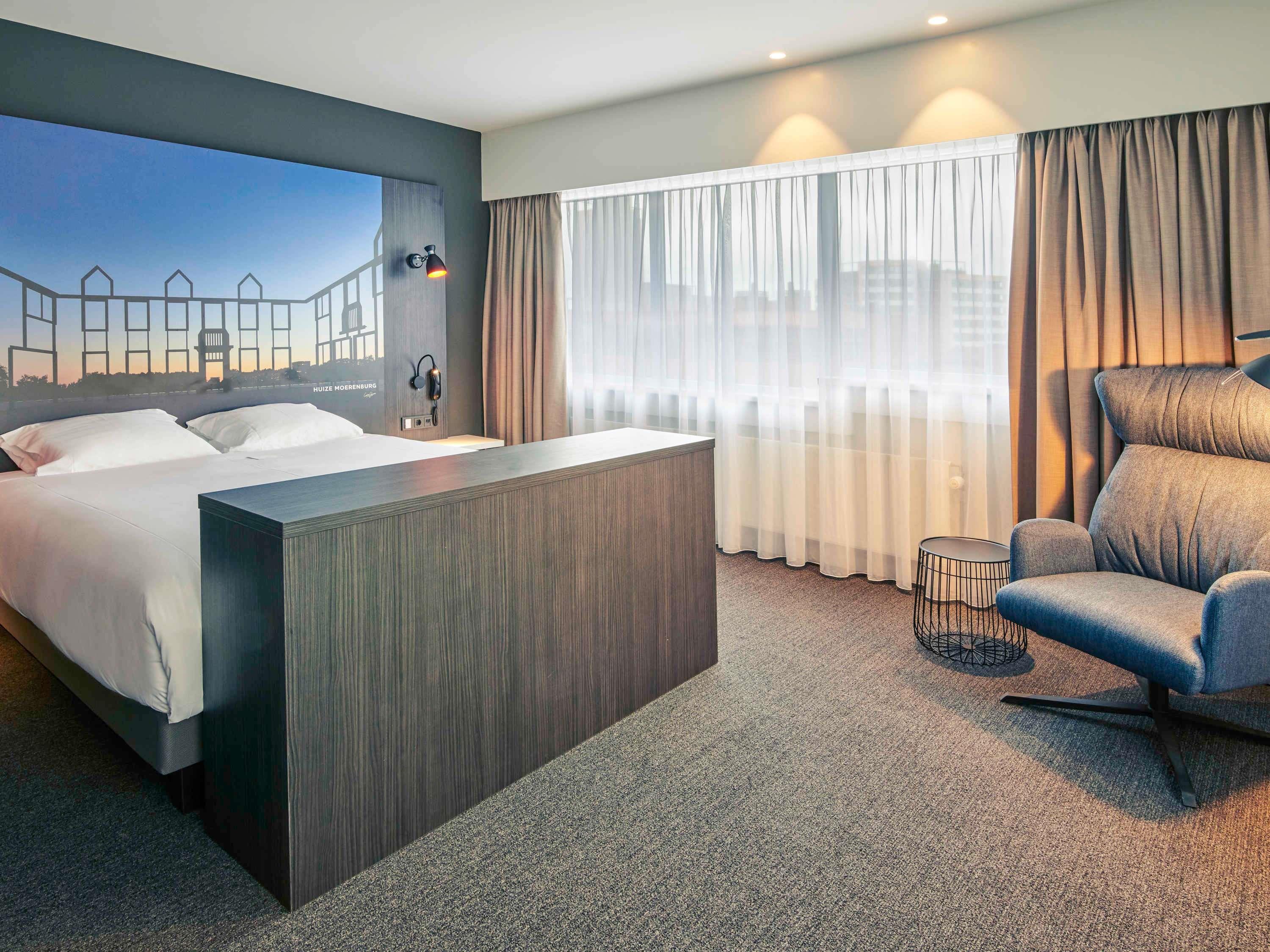 Mercure Hotel Tilburg Centrum Room Type - Executive Suite with Double Bed and Sofa Bed Mercure Hotel Tilburg Centrum Room Type - Executive Suite with Double Bed and Sofa Bed