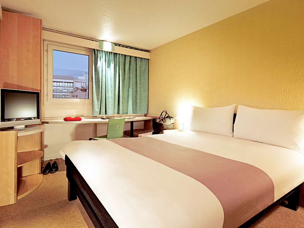 ibis Setubal Room Type - Room with 1 double bed equipped with the new bedding
