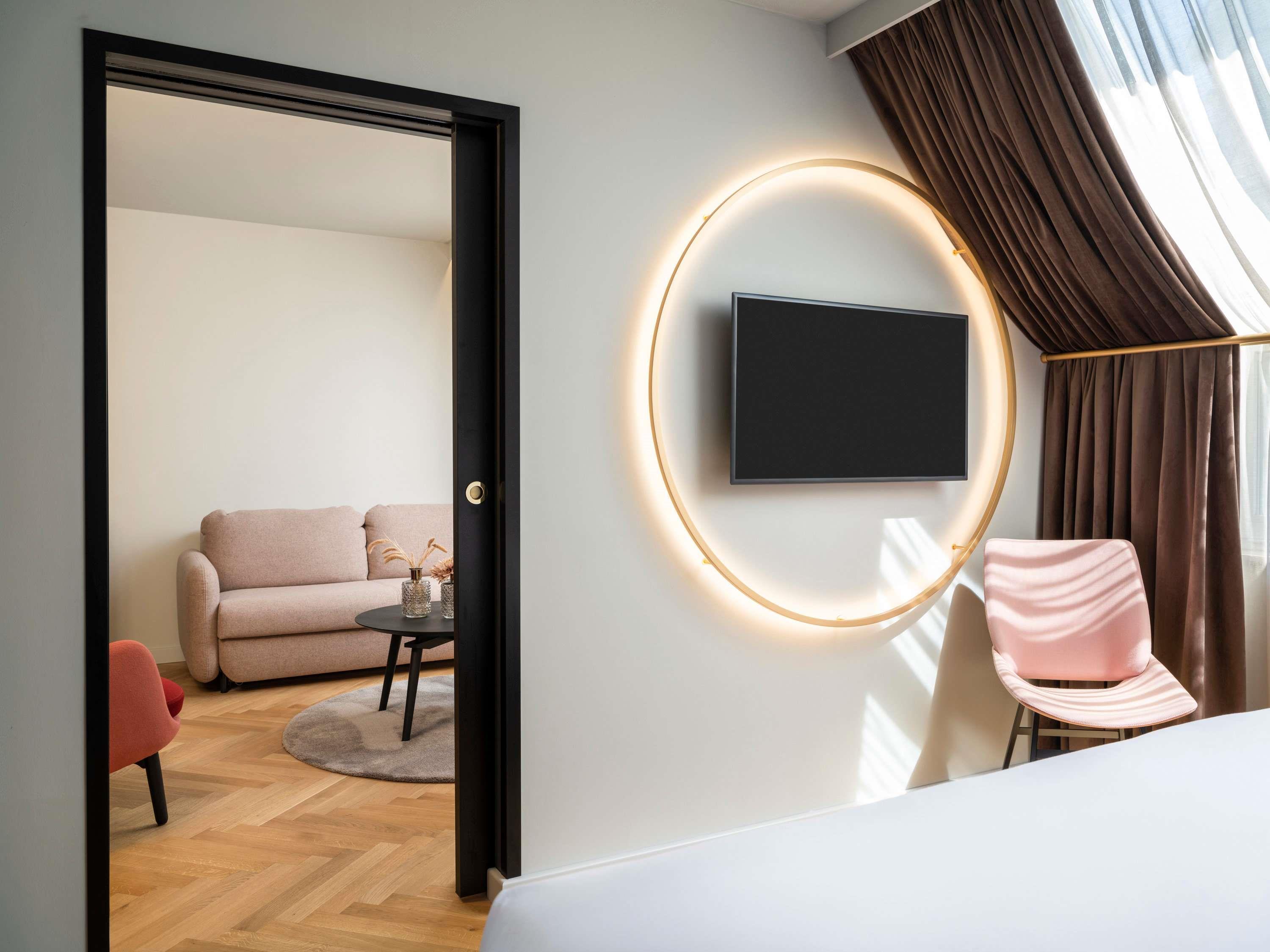Hotel Am Konzerthaus Vienna - MGallery Collection Room Type - Suite with king-size bed