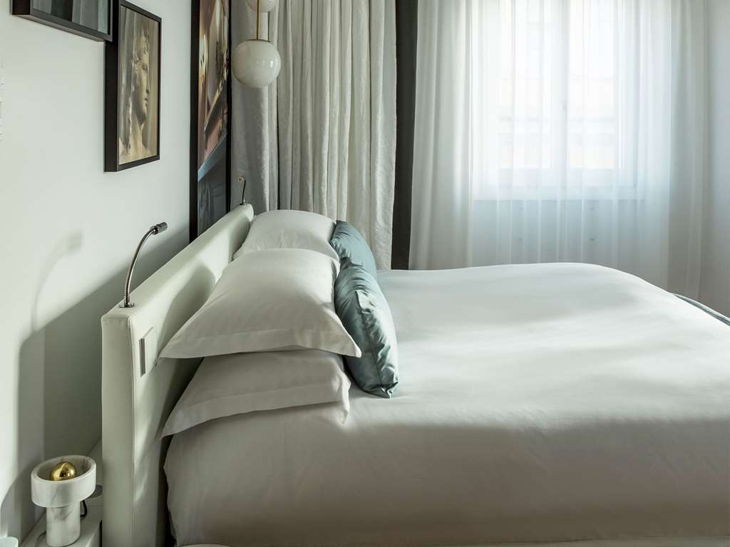 Guest photo